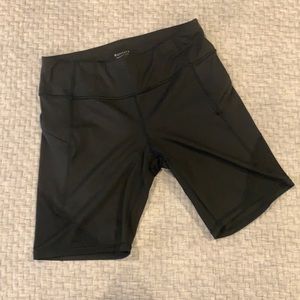 Athleta Contender 9” Shorts